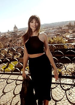 Rebecca Staffelli image 4 of 4