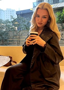 Rebekah Layne image 4 of 4