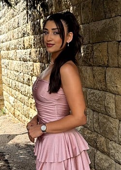 Reem Bouez image 2 of 3