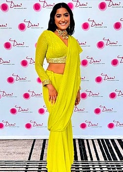 Reena Roy (reporter) image 2 of 4
