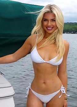 Reese Kleinhans image 2 of 2