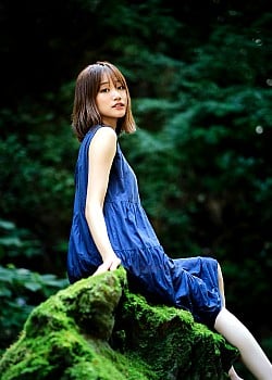 Rei Hozaki image 2 of 3