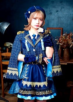 Rena Kawai image 2 of 4