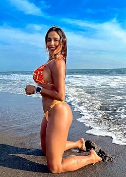 Renata Arcanjo image 2 of 2