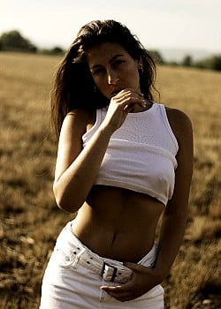 Renata Raquel image 2 of 2