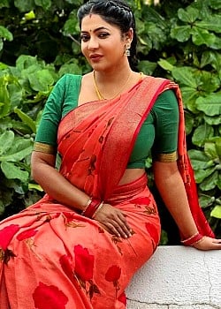Reshma Pasupuleti image 2 of 4