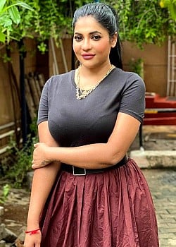 Reshma Pasupuleti image 1 of 4