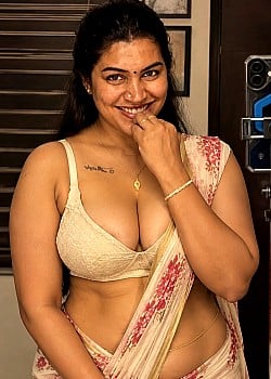 Reshma Rechu image 3 of 3
