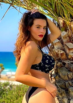Reut Mastai image 4 of 4