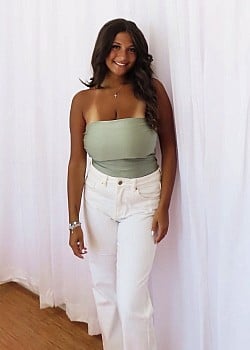Riana Ortiz image 4 of 4