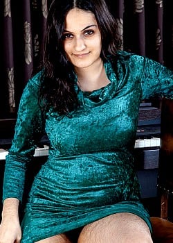 Riani image 3 of 3