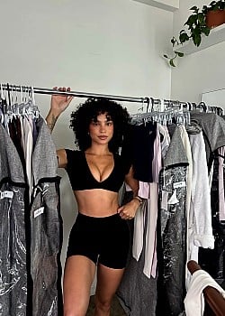 Riley Simpson image 2 of 4