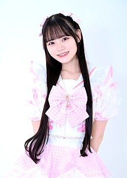 Rin Onishi image 3 of 4