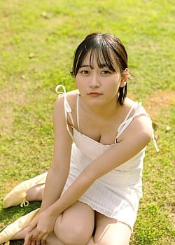 Rina Endo image 2 of 2