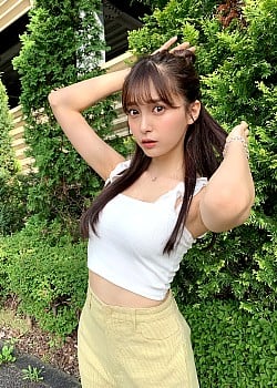 Rina Koyama image 2 of 2