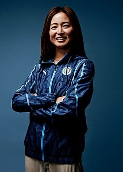 Risa Shimizu image 2 of 2