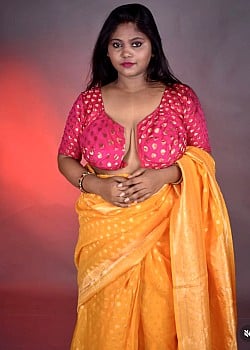 Riya Ray image 1 of 3
