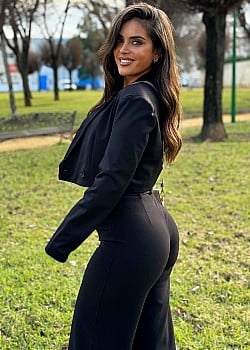 Rocio Gonzalez image 2 of 4