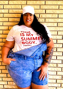 RoeThaBarbie image 4 of 4