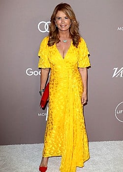 Roma Downey image 2 of 4