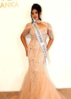 Roma Riaz image 1 of 3