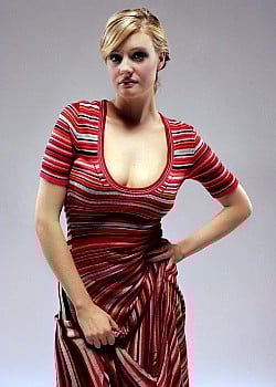 Romola Garai image 2 of 4