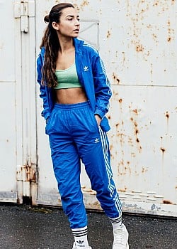 Rona Ozkan image 3 of 3