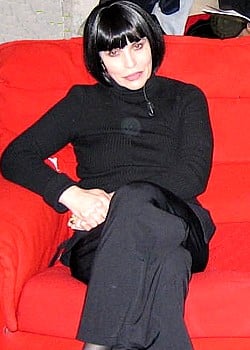 Rosa Fumetto image 2 of 3