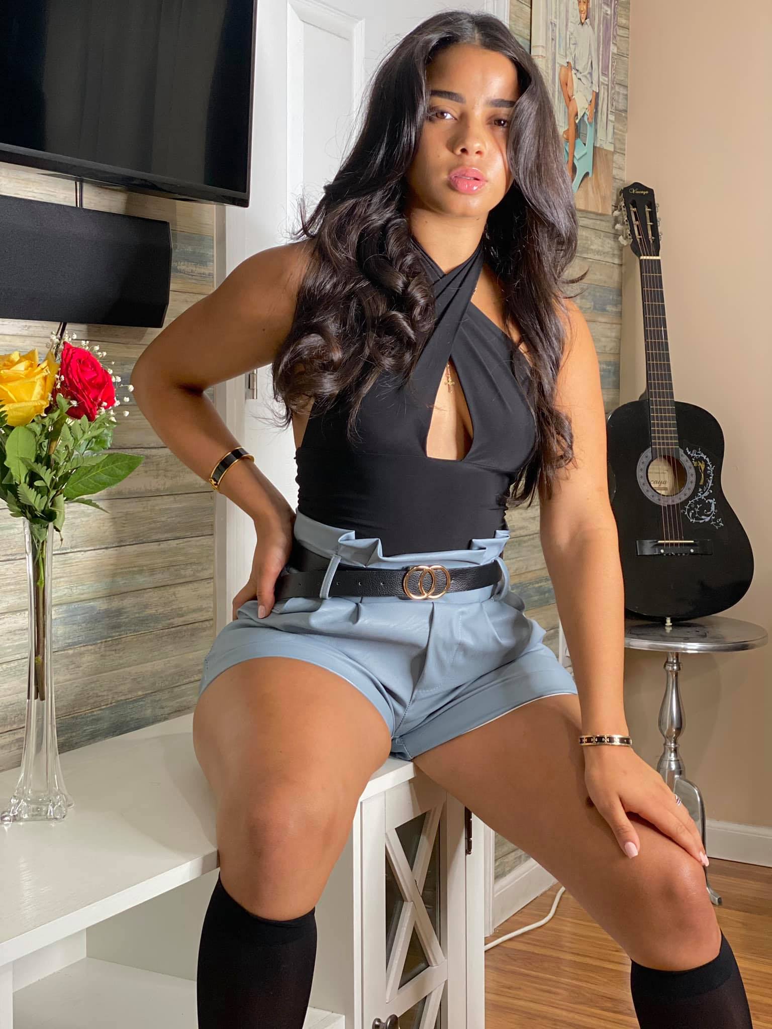 Rosairis Toribio - Free sexy pics, galleries & more at Babepedia