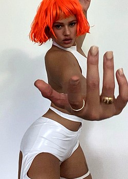 Rosalia (singer) image 3 of 4