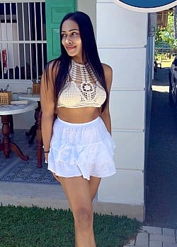 Roshini Perera image 3 of 4