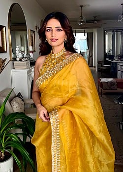Roshni Chopra image 4 of 4