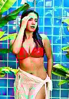 Roshni Walia profile photo