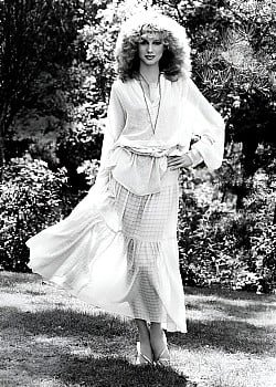 Rosie Vela image 3 of 4