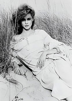 Rosie Vela image 4 of 4