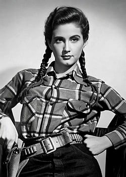 Rosita Arenas image 1 of 2