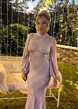 Roxana Dragos image 2 of 3