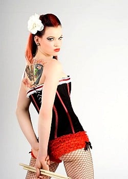 Roxin Sue image 3 of 3
