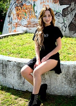 Roxy Barby image 2 of 4