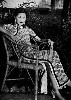 Ruan Lingyu image 2 of 2