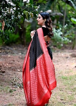 Ruhani Shetty image 3 of 4