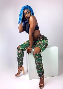Rxyaltyyy image 3 of 3