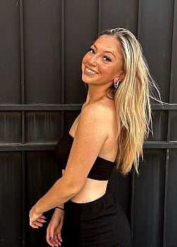 Rylie Clem image 3 of 4