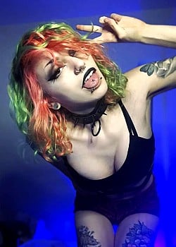 Rynn Reverie image 1 of 3