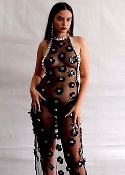 Sabrina Claudio image 2 of 4