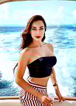 Sadaf Taherian image 2 of 4