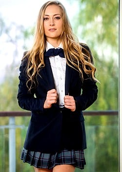 Sadie Blair image 2 of 4