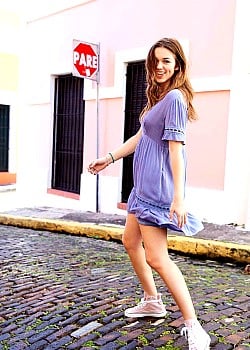 Sadie Robertson image 2 of 4
