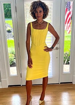 Sage Steele image 2 of 4