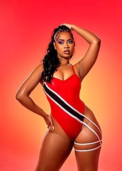 Sahara-Jade Thomas image 1 of 2